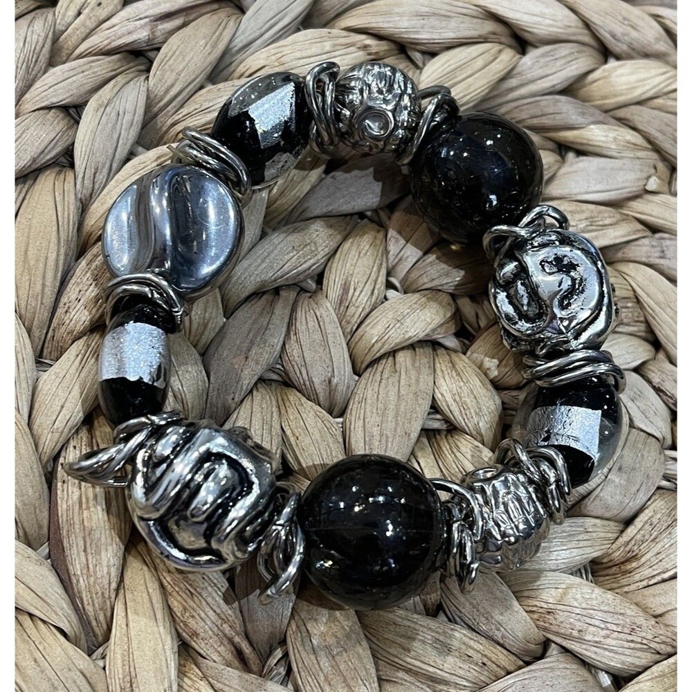 Metallic Foil & Glass Bead Bracelet Stretchy Cha Cha Beads Silver Tone Black